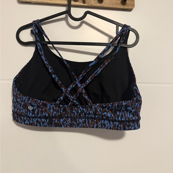 Lululemon Energy Bra Medium Support B-D cups - Picture 4 of 6